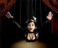 提线木偶电影在线观看,操控命运的秘密之旅